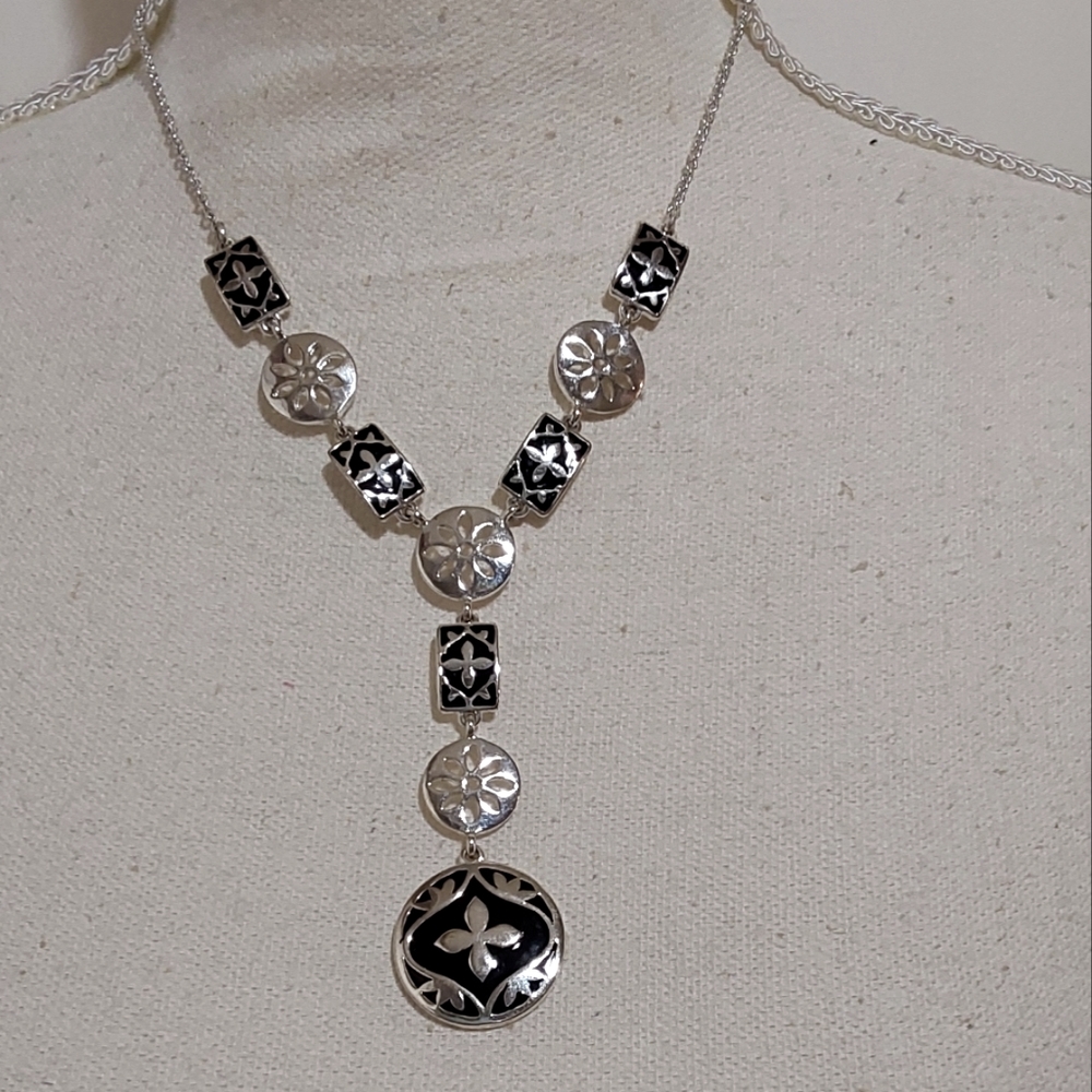 🌺 Liz Claiborne Statement Necklace EUC